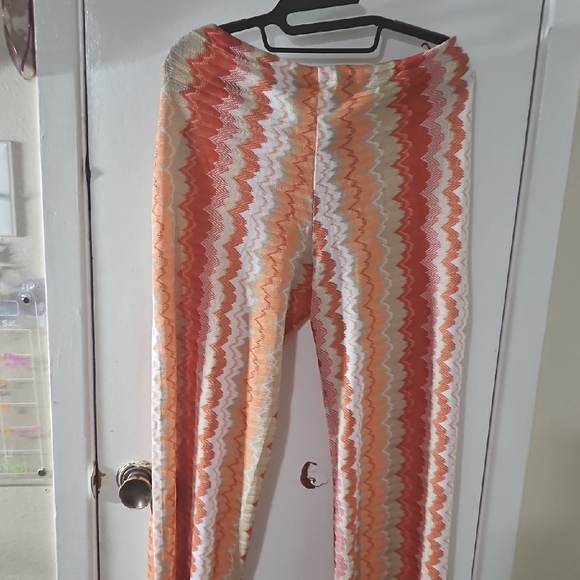 BECCA Orange and Cream Zigzag Pattern Pants - Picture 3 of 3